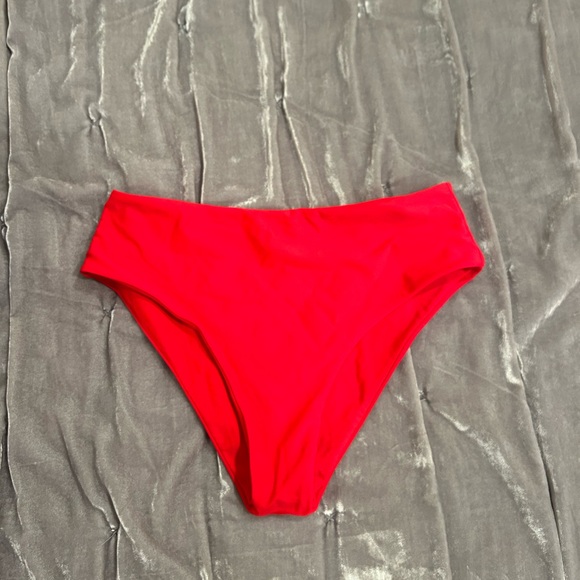Ralph Lauren Red Scrunch Bikini Top - Picture 5 of 6
